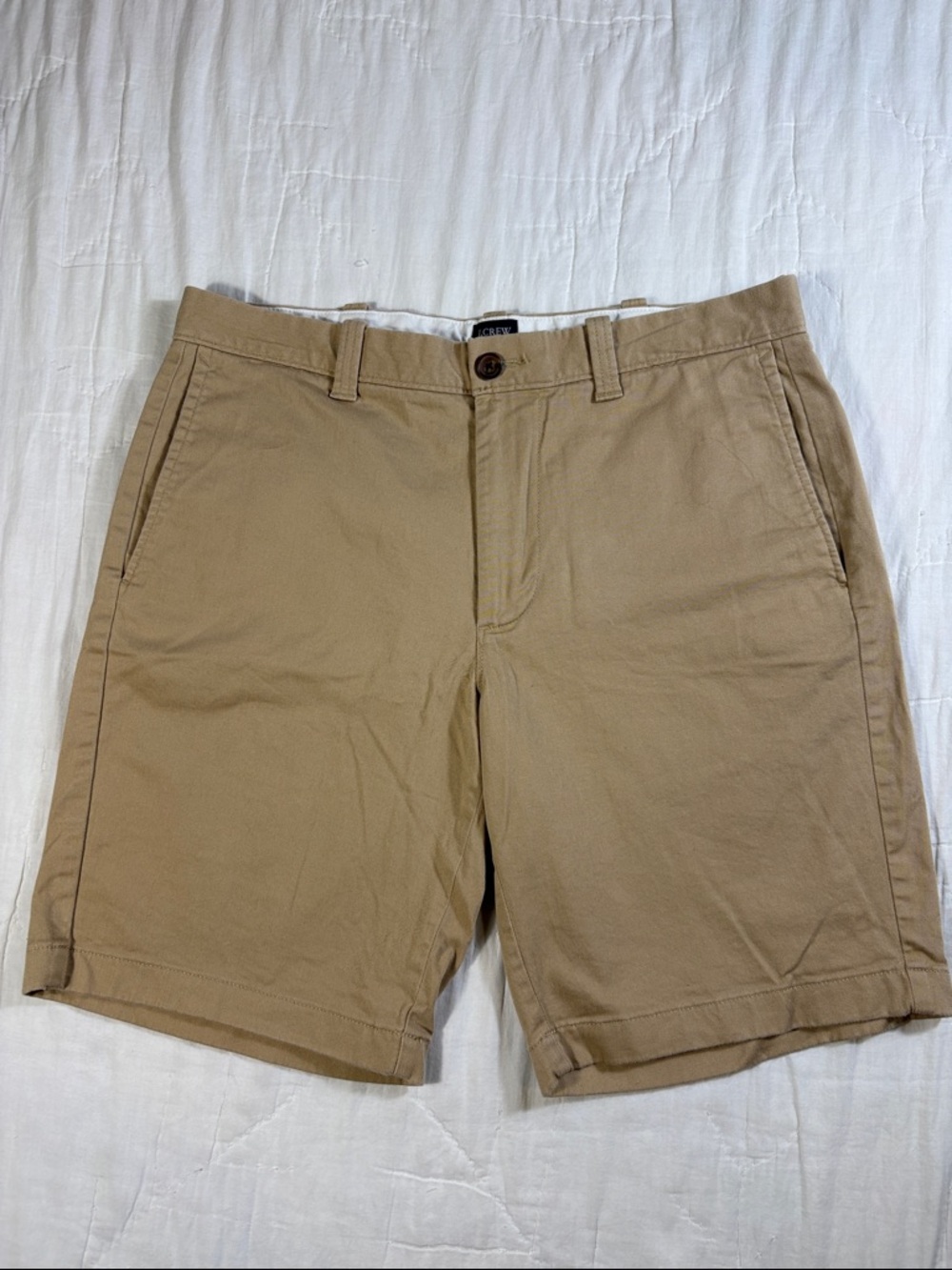 J.Crew Men's Khaki Tan 9" Inseam Flat Front Chino Shorts - Stretch Cotton - 32